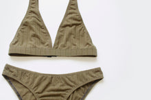 Load image into Gallery viewer, Saint Plunge Bra