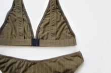 Load image into Gallery viewer, Saint Plunge Bra