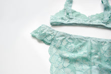 Load image into Gallery viewer, PRE ORDER: Honeydew Lace Set