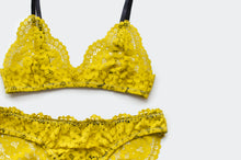 Load image into Gallery viewer, Buttercup Lace Set