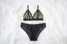 Load image into Gallery viewer, 'Drift' Khaki Eyelash Set