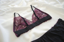 Load image into Gallery viewer, Winterberry Lace Bra