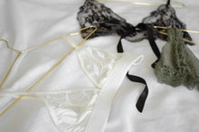 Load image into Gallery viewer, Snowdrop Set