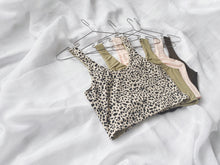 Load image into Gallery viewer, Essential Crop