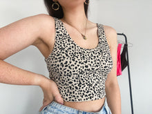 Load image into Gallery viewer, Essential Crop