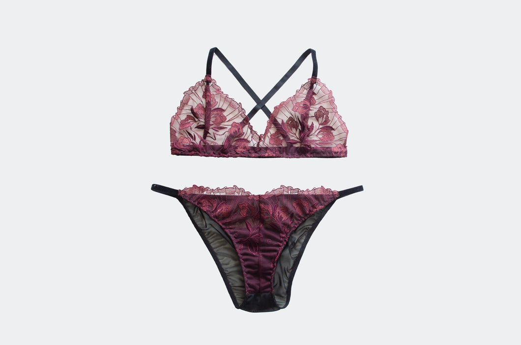 Blackberry Lace Set