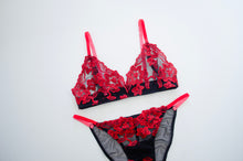 Load image into Gallery viewer, Crimson Lace Set
