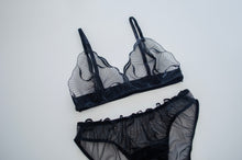 Load image into Gallery viewer, Onyx Lace Set
