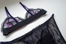 Load image into Gallery viewer, Wildflower Embroidered Mesh Set
