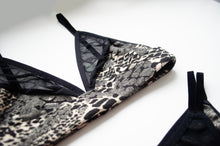 Load image into Gallery viewer, Fleck Leopard Print Jersey Set
