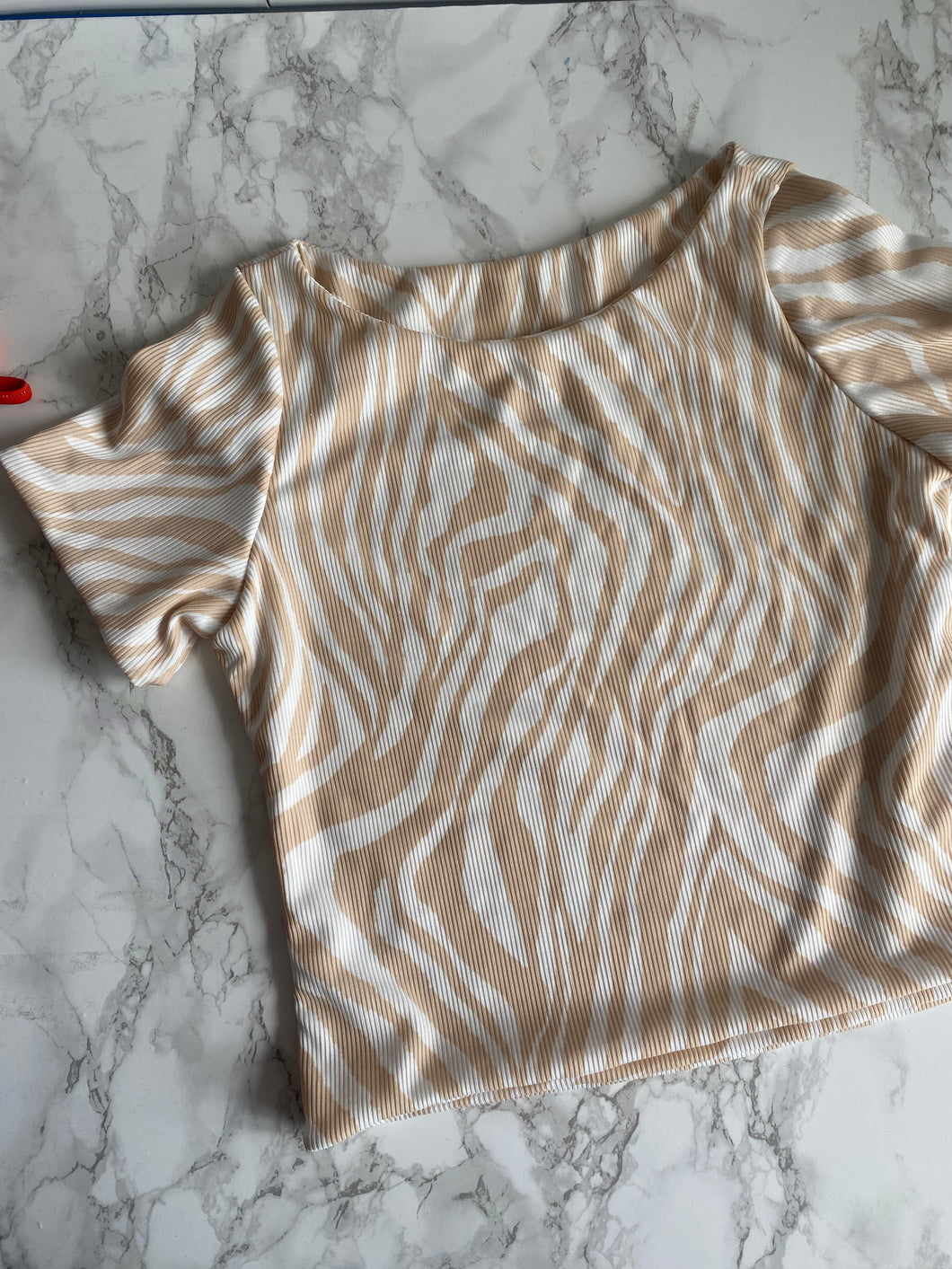 baby tee - beige zebra print - small