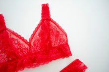Load image into Gallery viewer, Merry Lace Bralet
