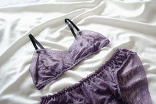 Load image into Gallery viewer, Lavender Lace Set
