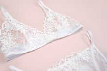 Load image into Gallery viewer, Jasmine Lace Set
