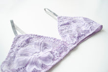 Load image into Gallery viewer, Iris Lace Bra
