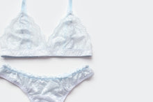 Load image into Gallery viewer, Sky Lace Bra
