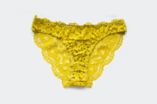Load image into Gallery viewer, Buttercup Lace Set
