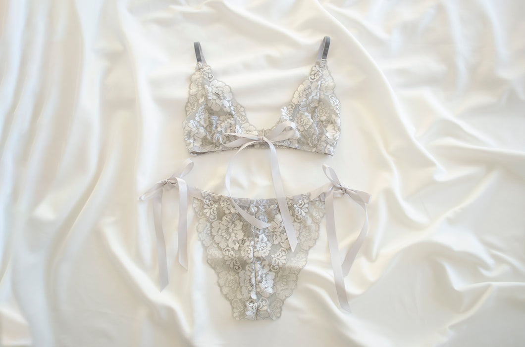 Glow Lace Set With Tie Front