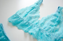 Load image into Gallery viewer, Forget Me Not Lace Set
